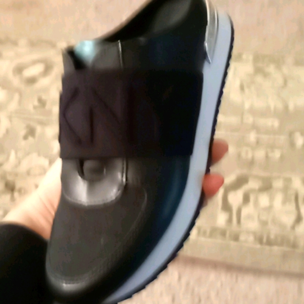 Tennis mule